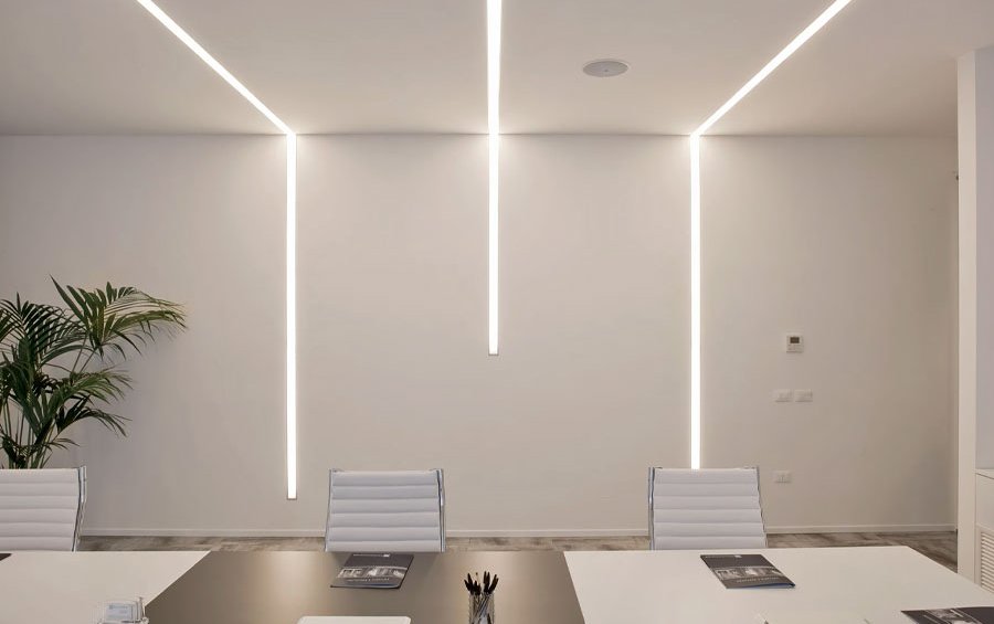 خلق دکوراسیون مدرن و متفاوت با چراغ خطی؛ از ایده تا اجرا