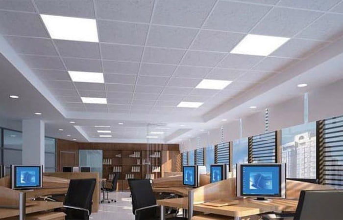 فضای کاری دفتری با پنل های نوری